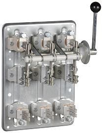 Разъединитель РПБ-4 400А П IEK от поставщика КабельСпецСтрой